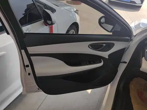 BYD Seal 05 DM-i 2025