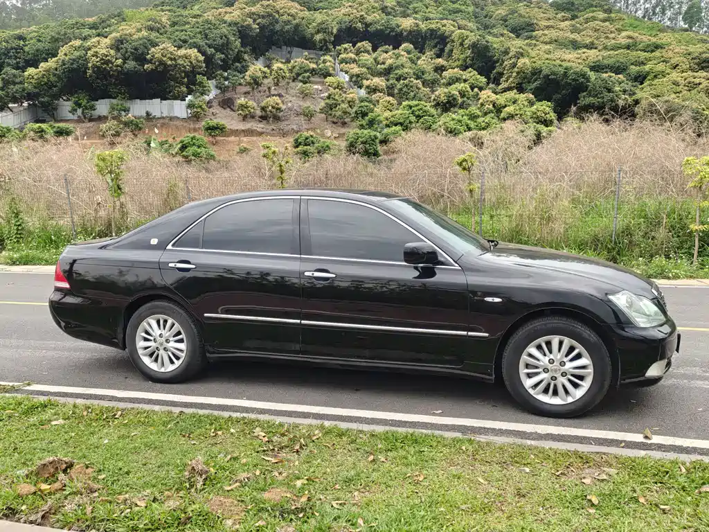 Toyota Crown 2006 — фото 17