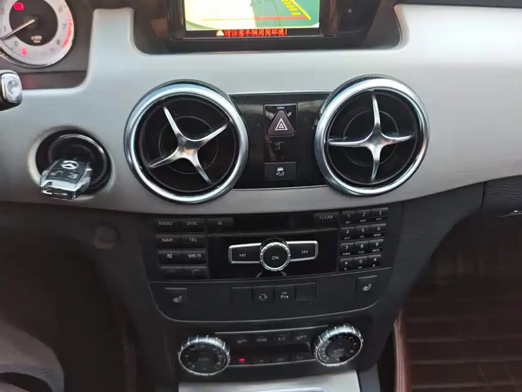 Mercedes-Benz GLK-Class 2014 — фото 11