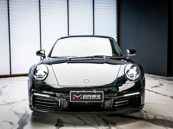 Porsche 911 2021