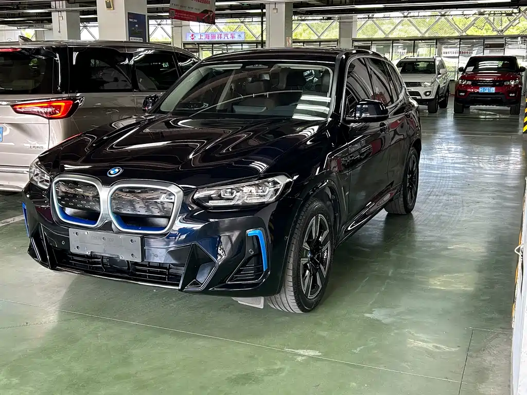 BMW iX3 2022 — фото 1