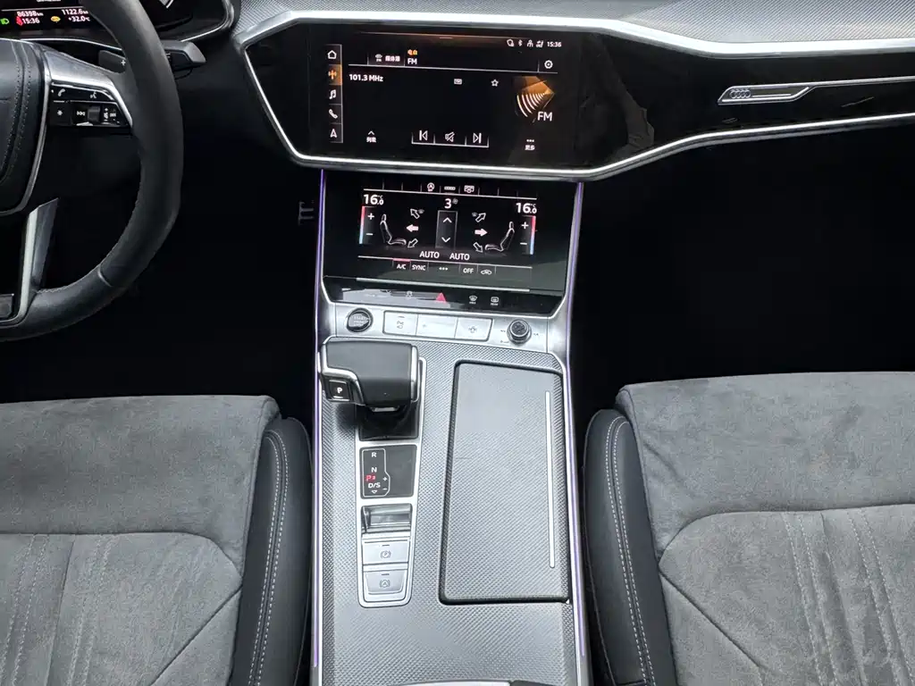 Audi A6L 2023 — фото 17
