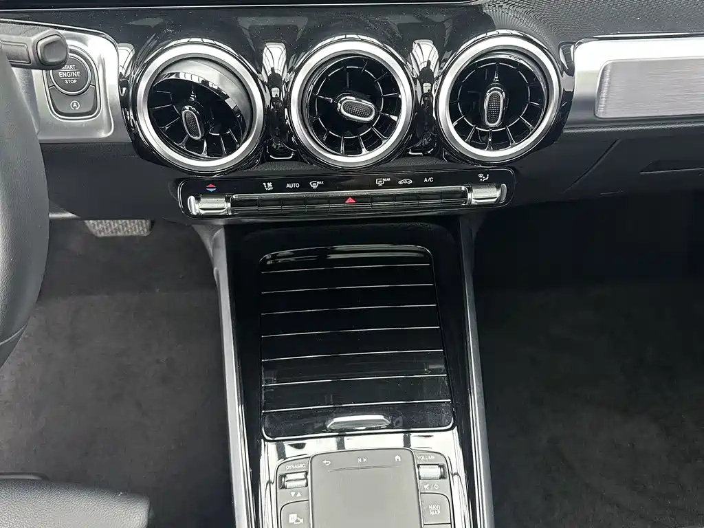 Mercedes-Benz GLB 2022 — фото 14