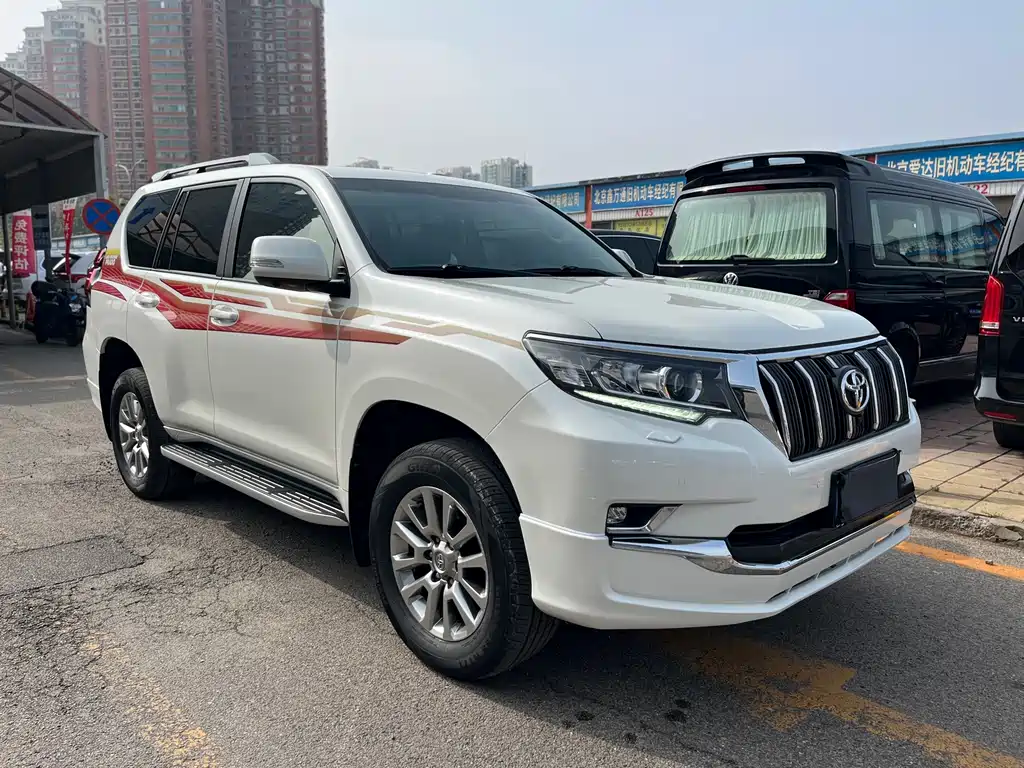 Toyota Prado 2019 — фото 3