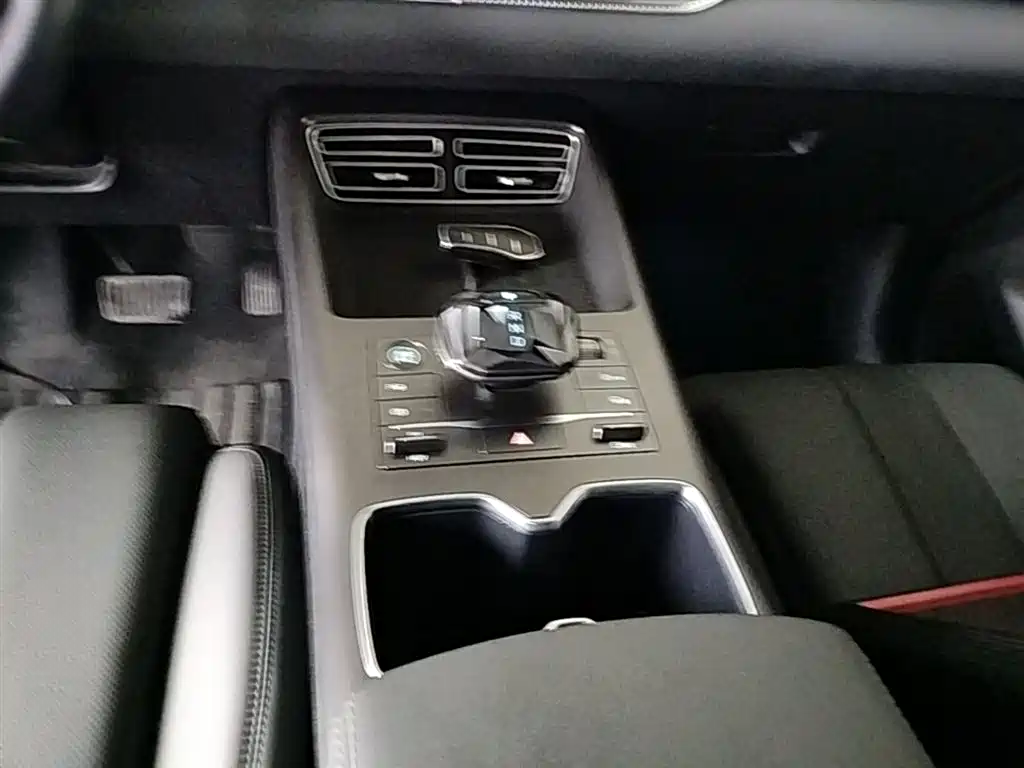 BYD Pro New Energy 2025 — фото 10