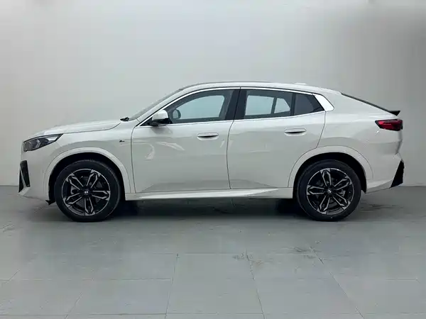 BMW X2 2025