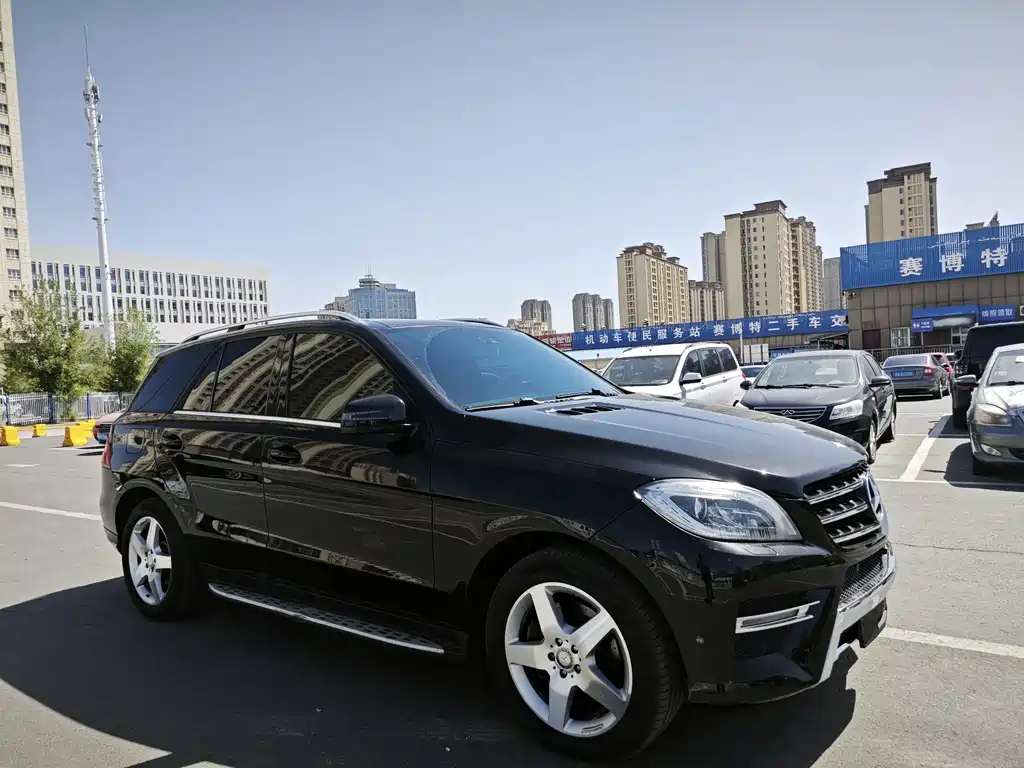Mercedes-Benz M-Class 2015 — фото 1
