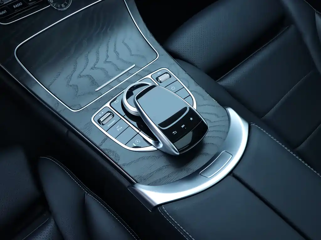 Mercedes-Benz C-Class 2018 — фото 11