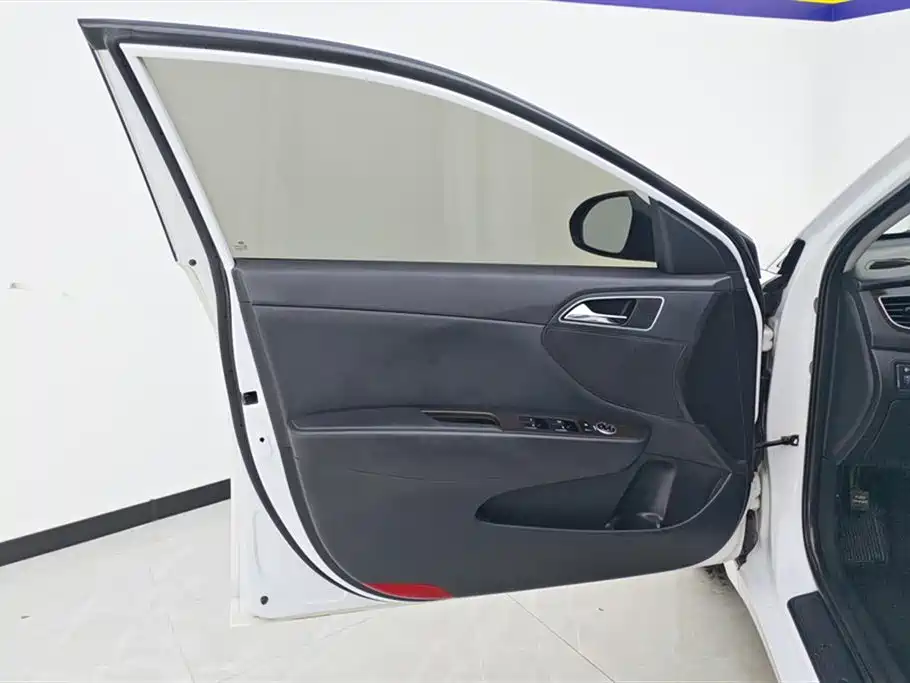Hyundai Mistra 2016 — фото 7