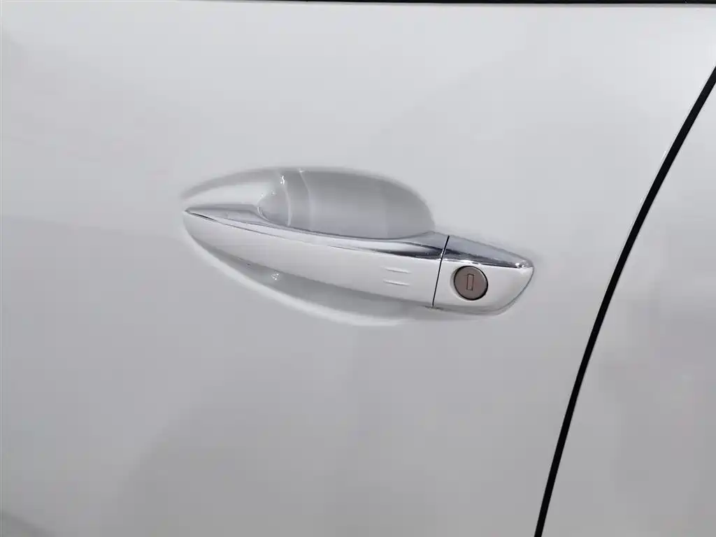 Peugeot 5008 2019 — фото 18
