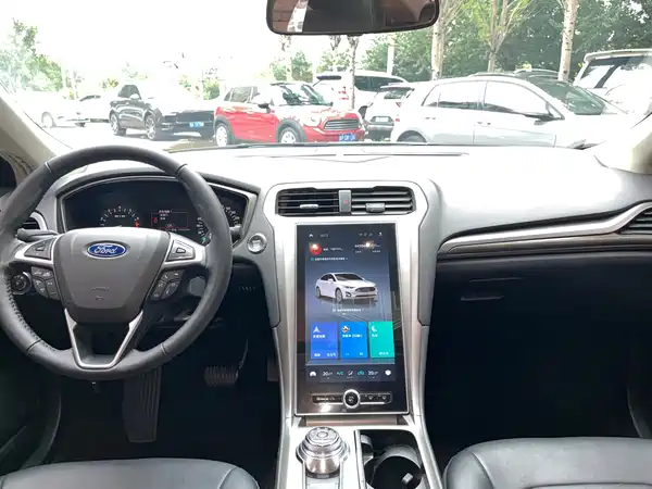 Ford Mondeo 2022