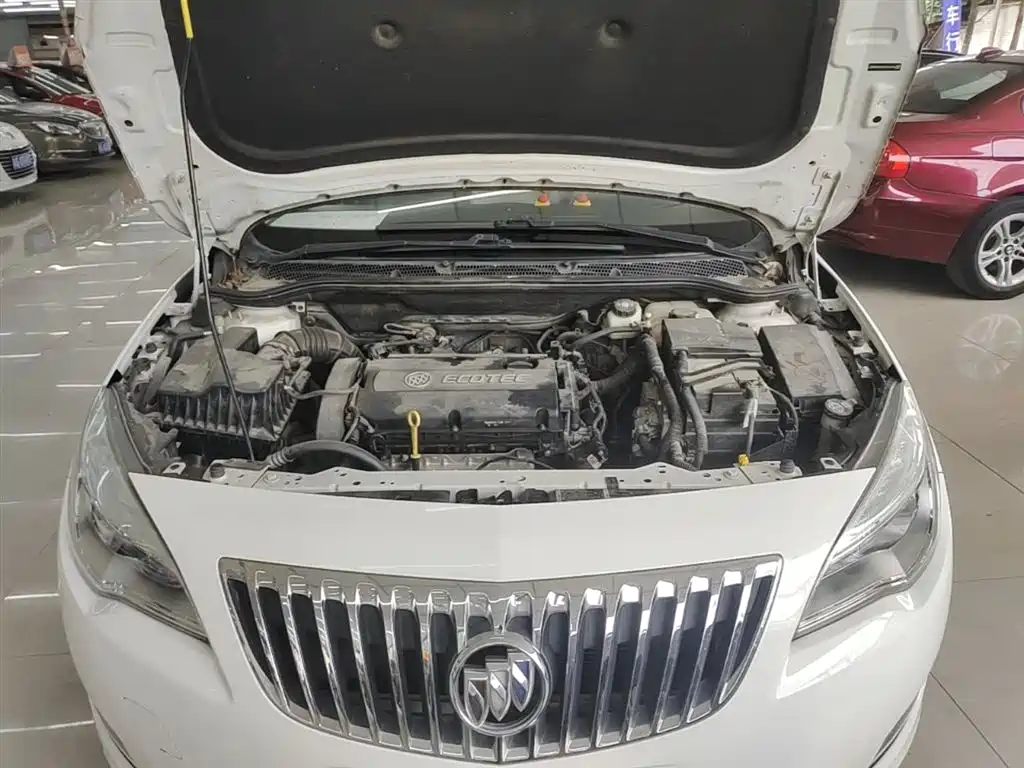 Buick Excelle 2015 — фото 20