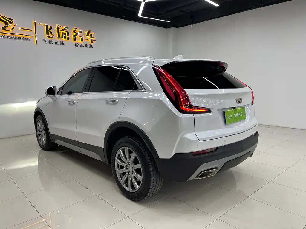 Cadillac XT4 2021 — фото 16