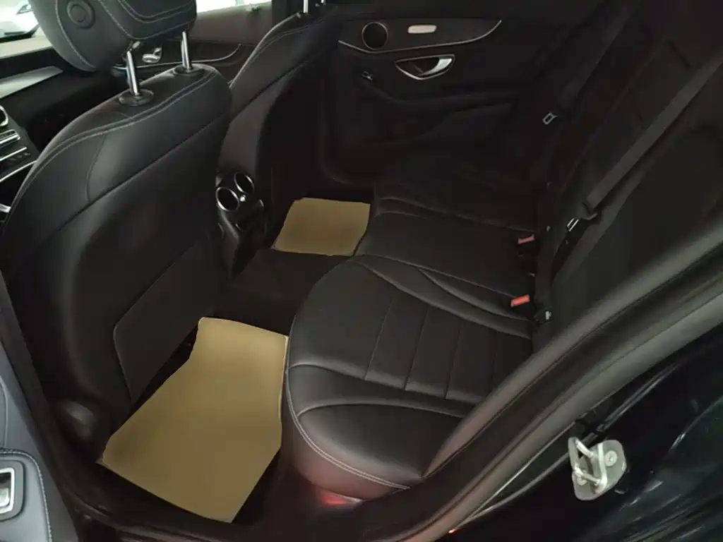 Mercedes-Benz C-Class 2019 — фото 17