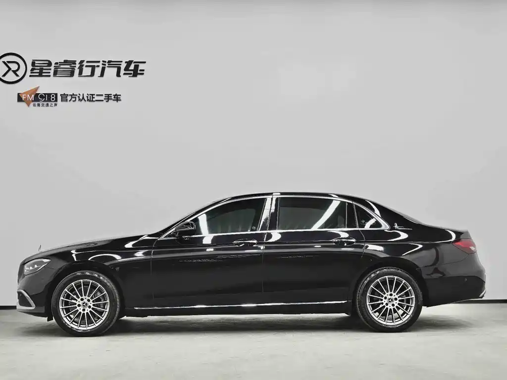 Mercedes-Benz E-Class 2022 — фото 18
