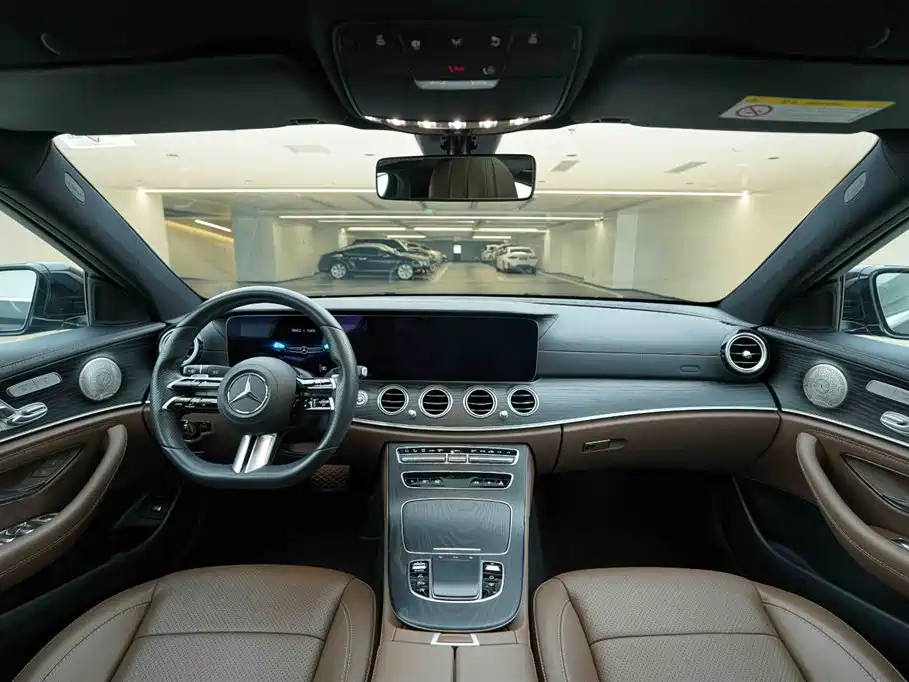 Mercedes-Benz E-Class 2021 — фото 18