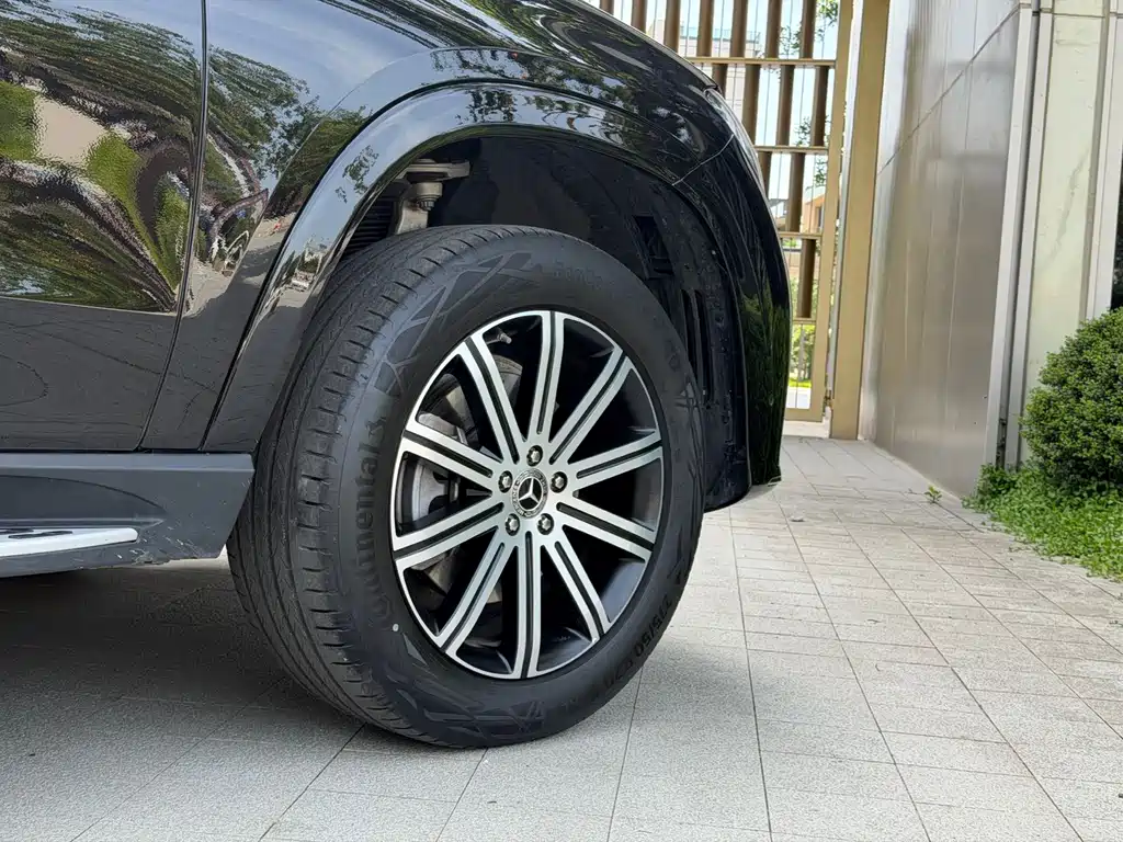 Mercedes-Benz GLE 2025