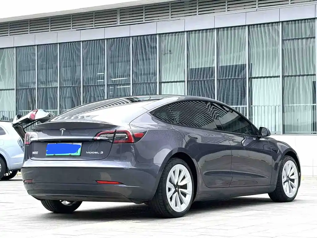 Tesla Model 3 2021 — фото 6