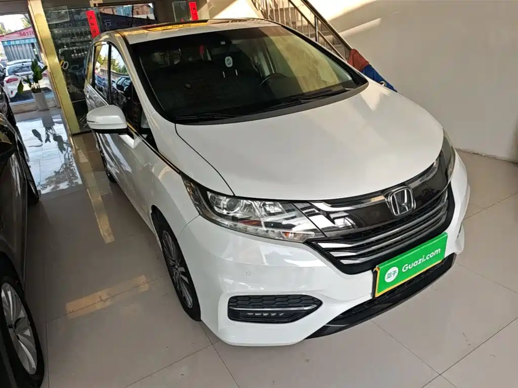 Honda Odyssey 2018 — фото 4