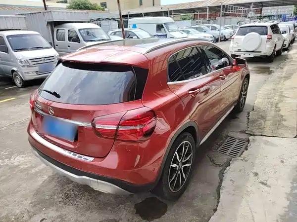 Mercedes-Benz GLA 2017