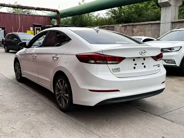 Hyundai Celesta 2016