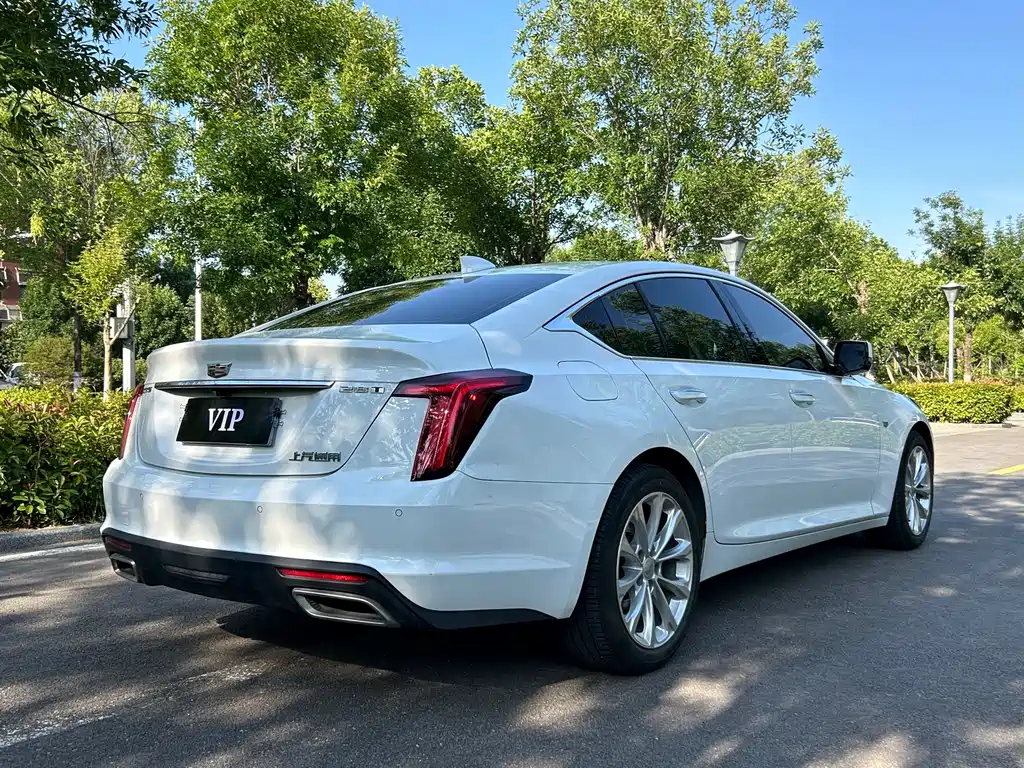 Cadillac CT5 2023 — фото 10