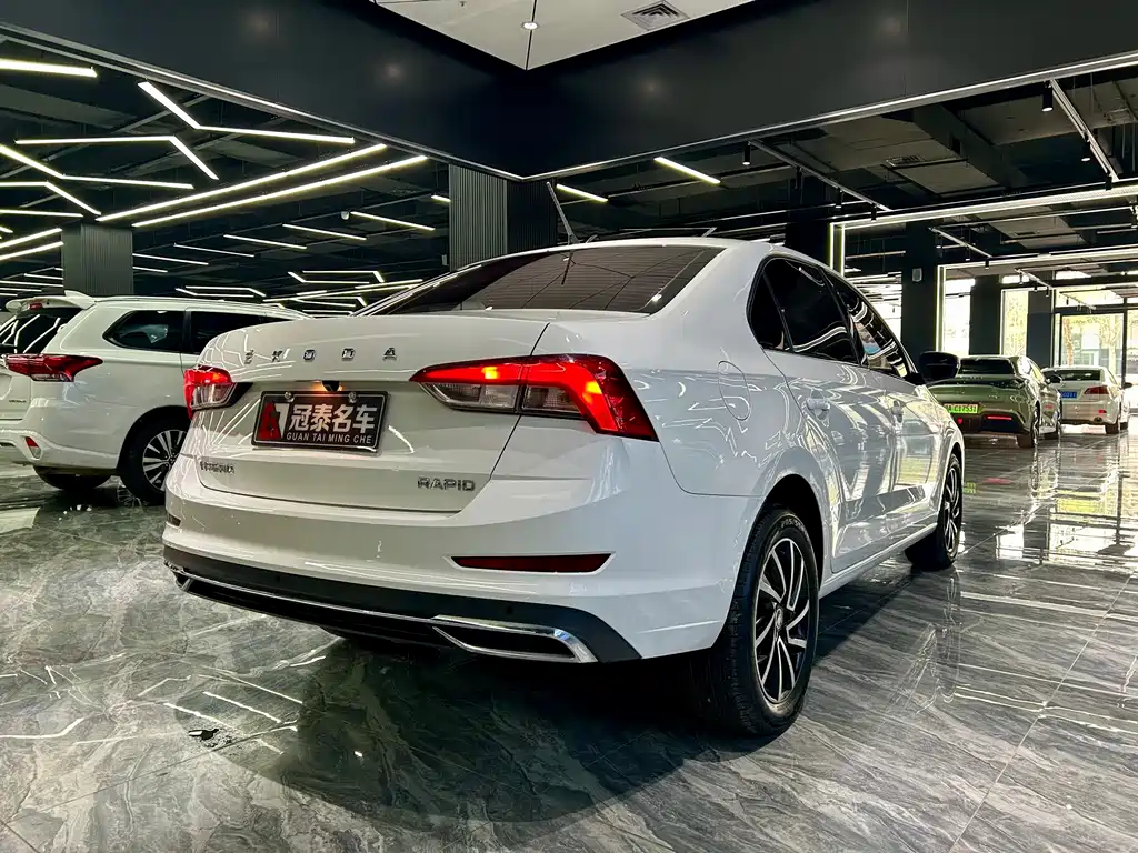 Skoda Rapid 2022 — фото 5