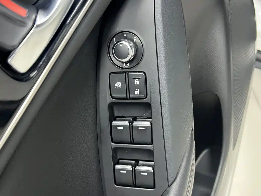 Mazda CX-4 2023 — фото 22