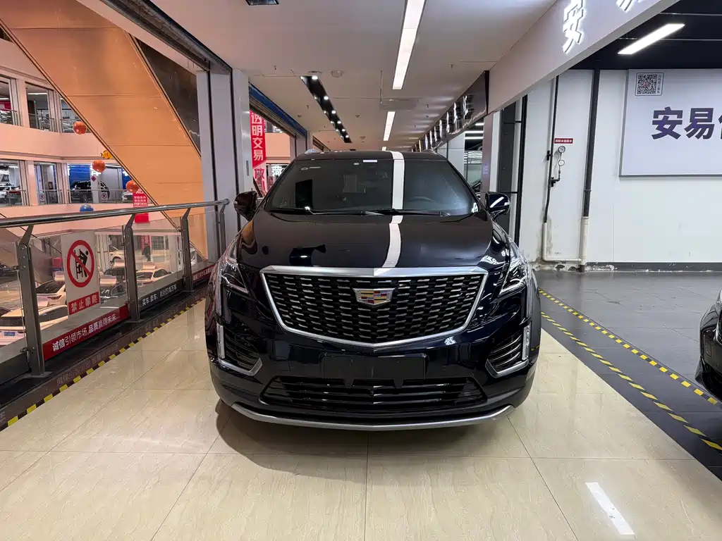 Cadillac XT5 2021 — фото 3