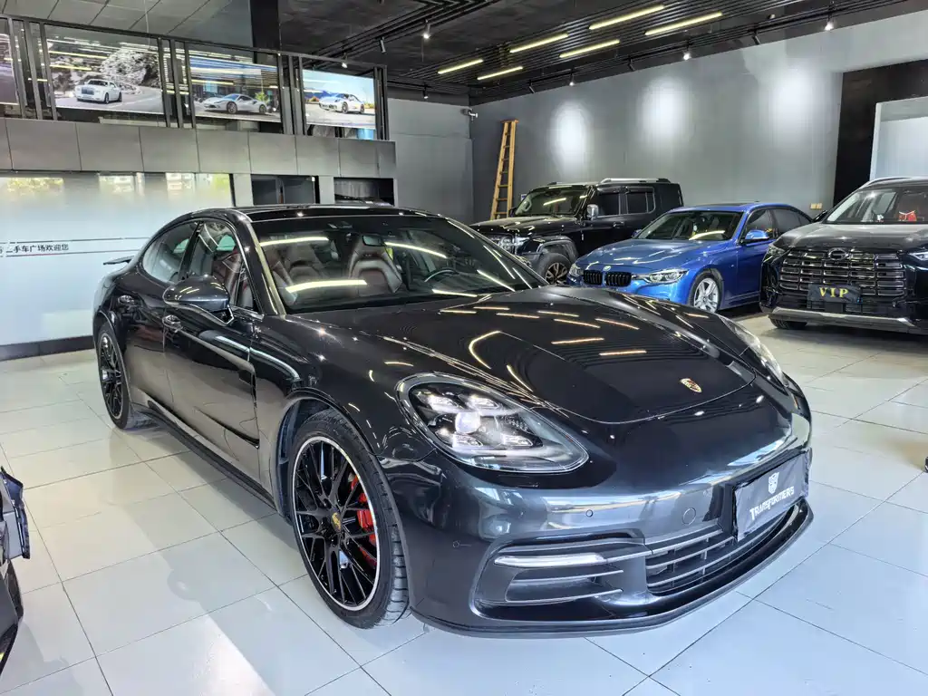 Porsche Panamera 2018 — фото 2