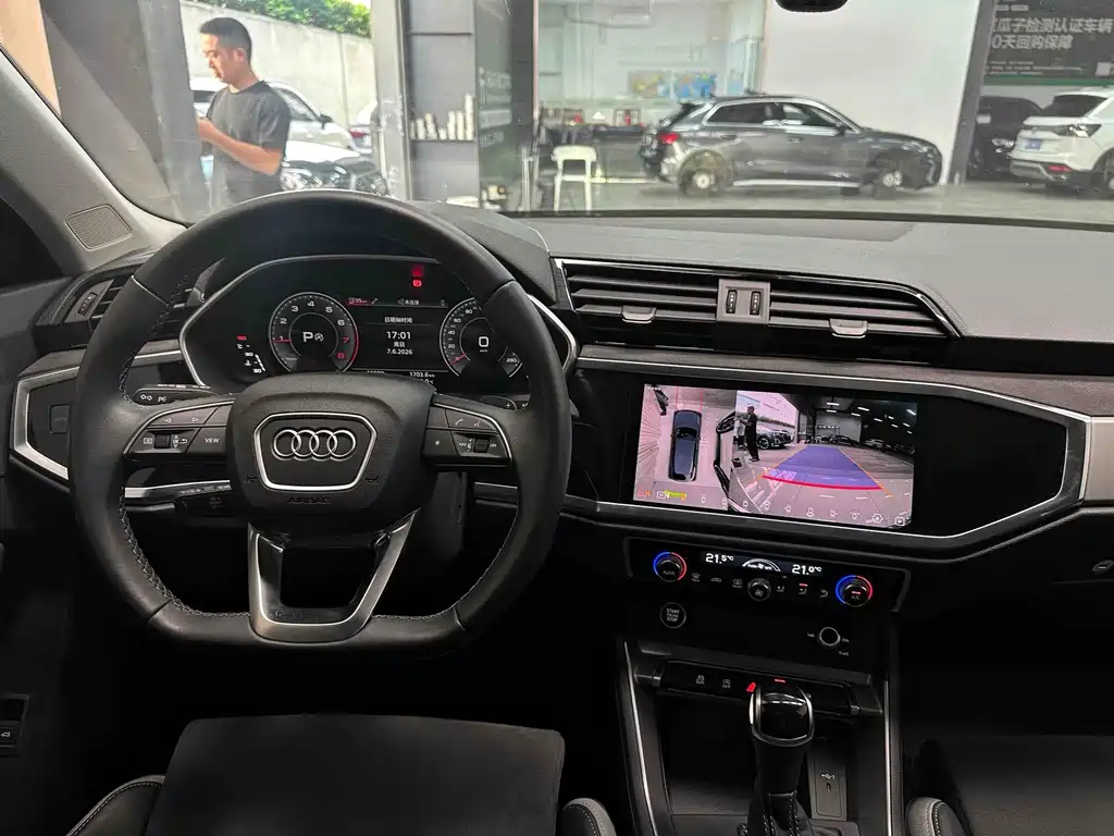 Audi Q3 2023 — фото 20