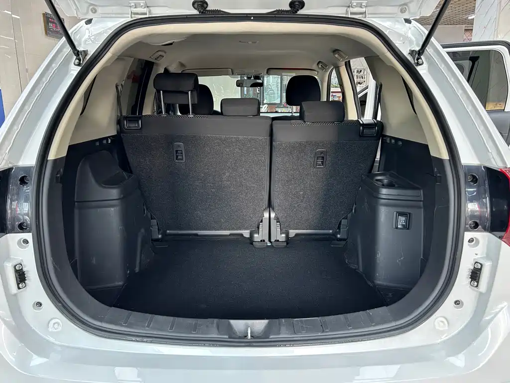 Mitsubishi Outlander 2022 — фото 20