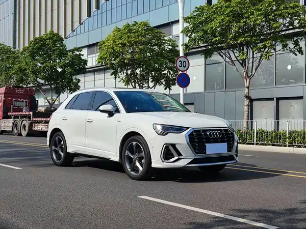 Audi Q3 2021