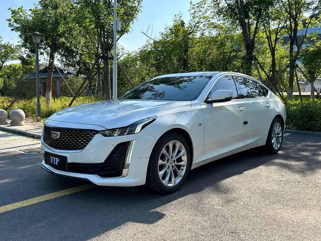 Cadillac CT5 2023 — фото 1