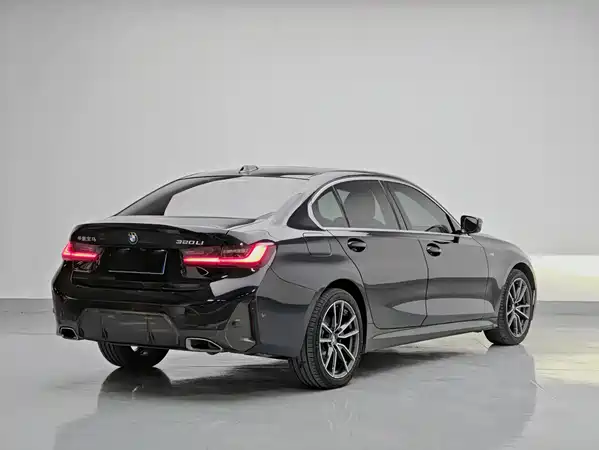 BMW 3 Series 2023