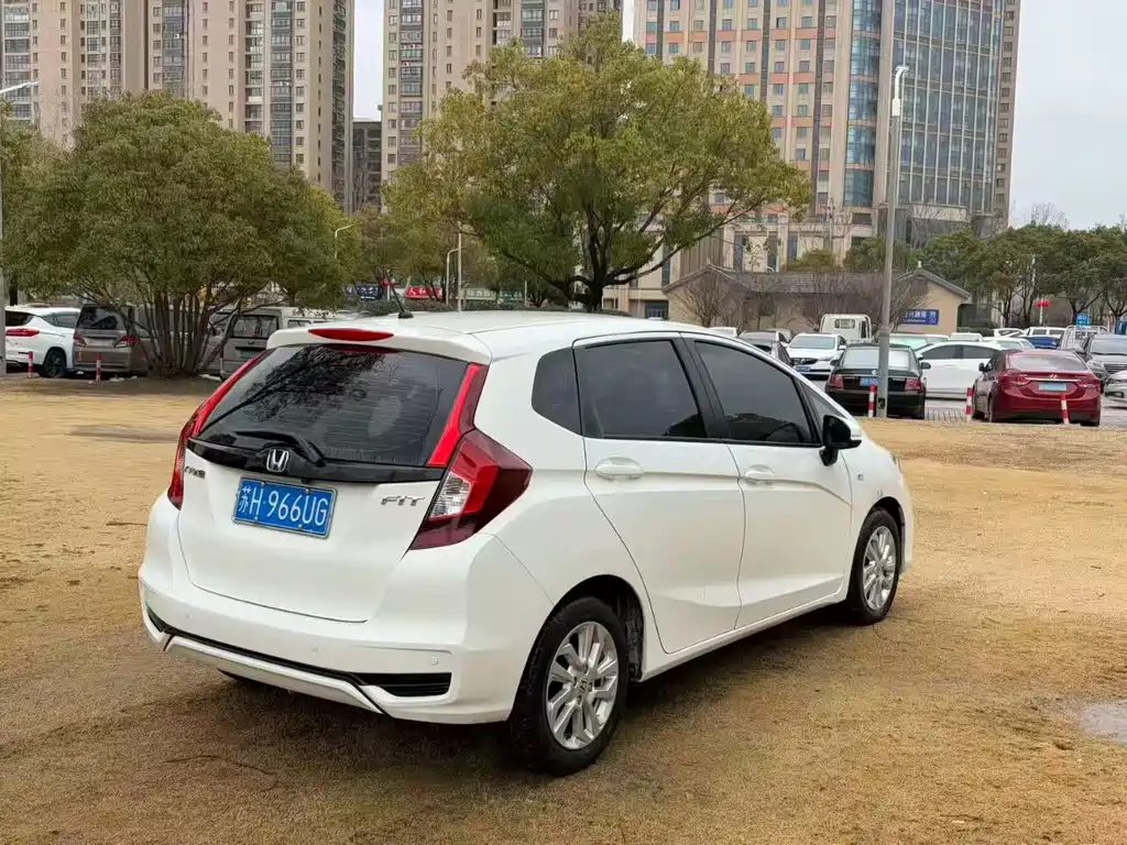 Honda Fit 2018 — фото 7