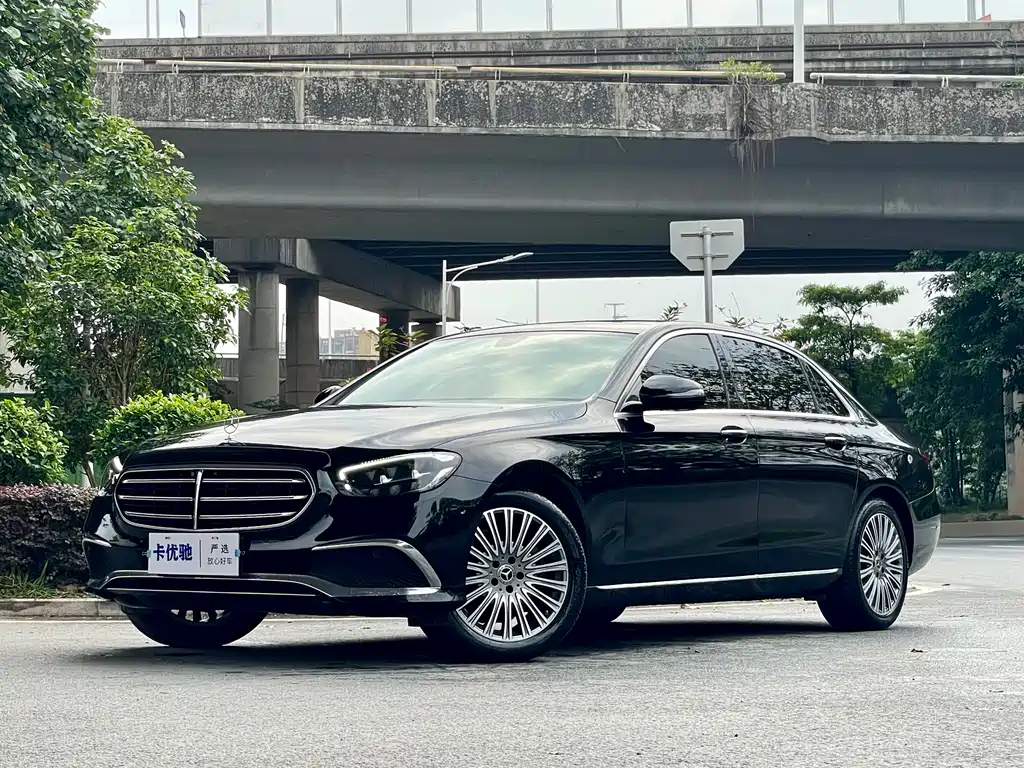 Mercedes-Benz E-Class 2022 — фото 1