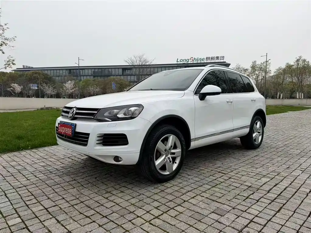 Volkswagen Touareg 2016 — фото 1