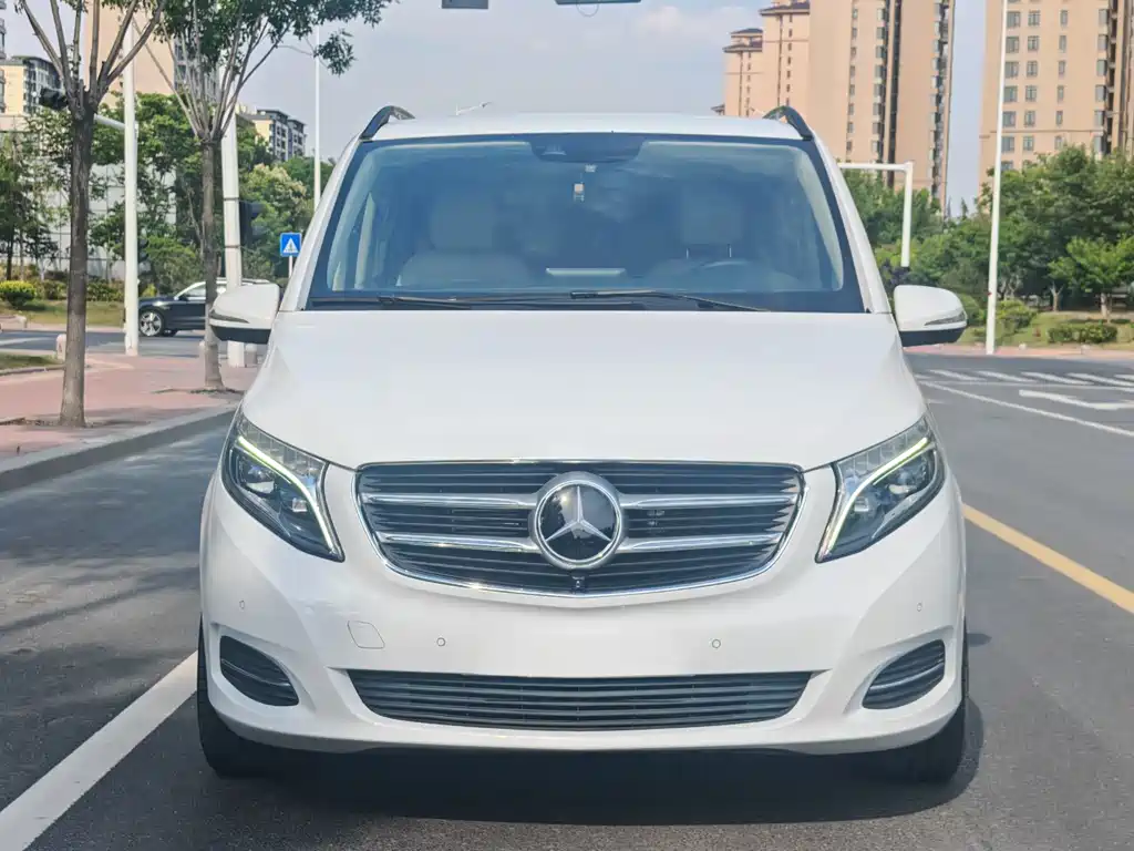Mercedes-Benz V-Class 2016