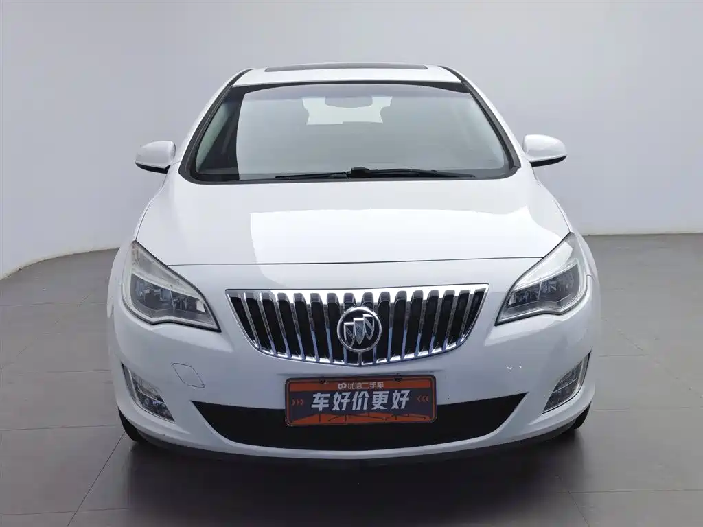 Buick Excelle 2014 — фото 3