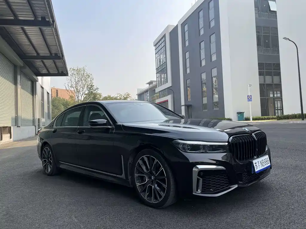BMW 7 Series 2016 — фото 3