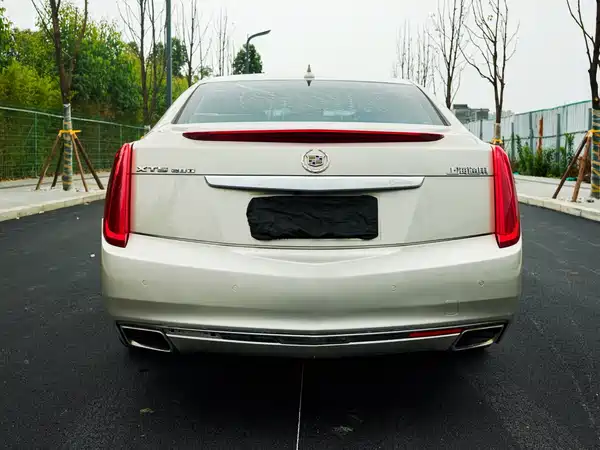 Cadillac XTS 2013