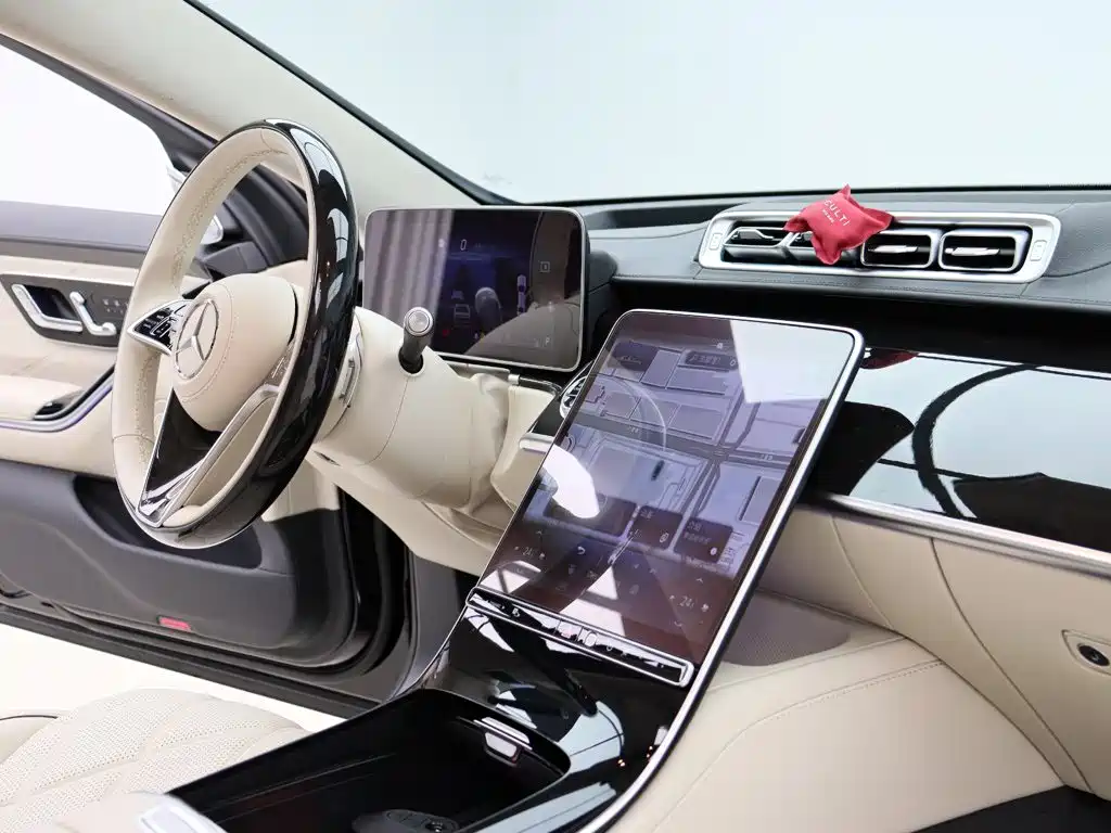 Mercedes-Benz Maybach S-Class 2023 — фото 15