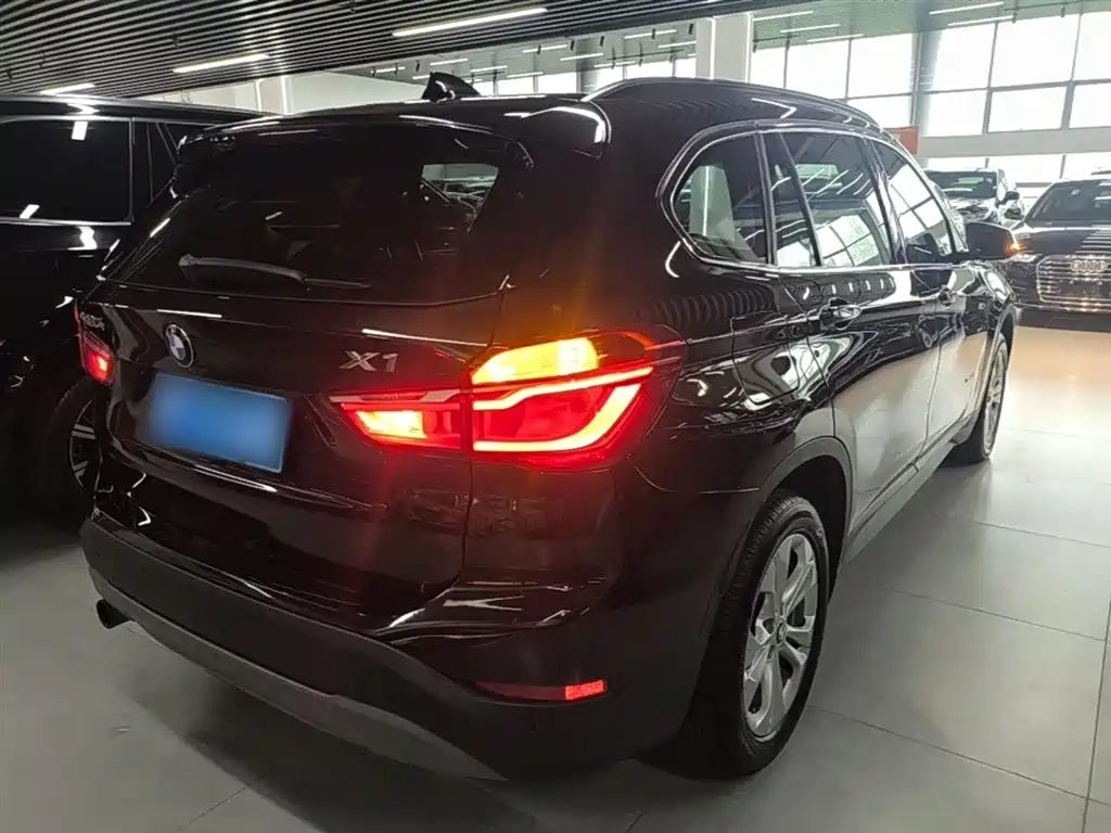BMW X1 2017 — фото 6