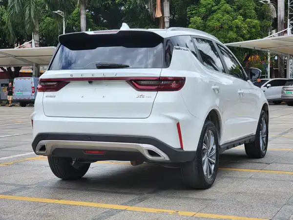 Geely Vision X6 2024