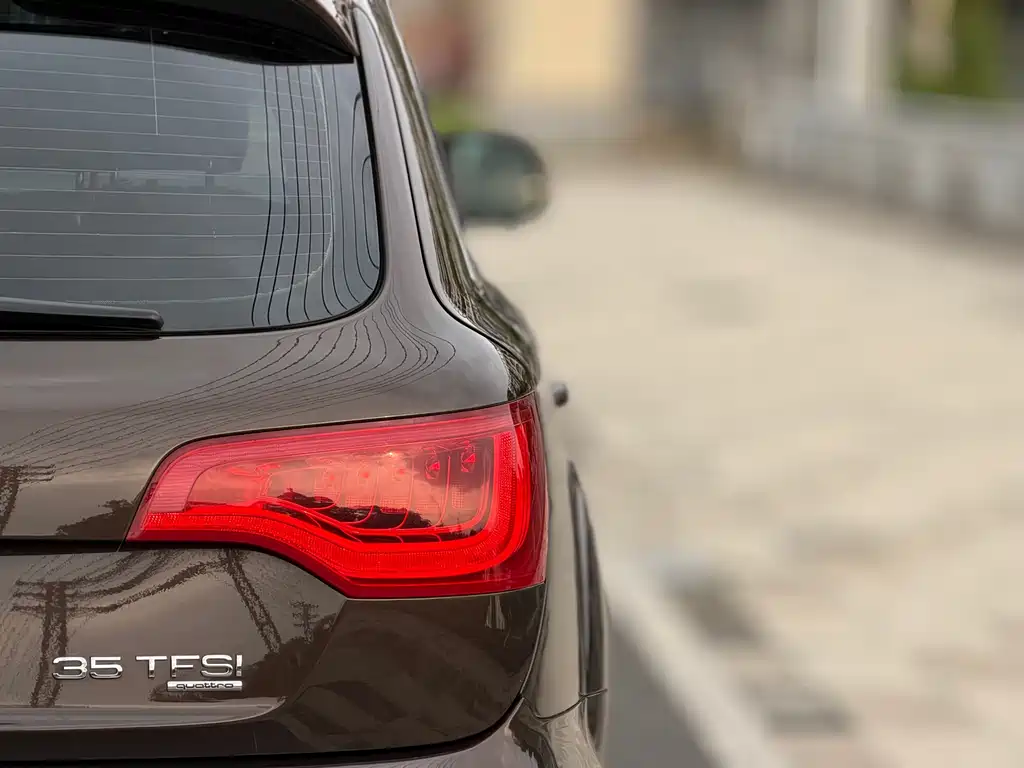Audi Q7 2015 — фото 9