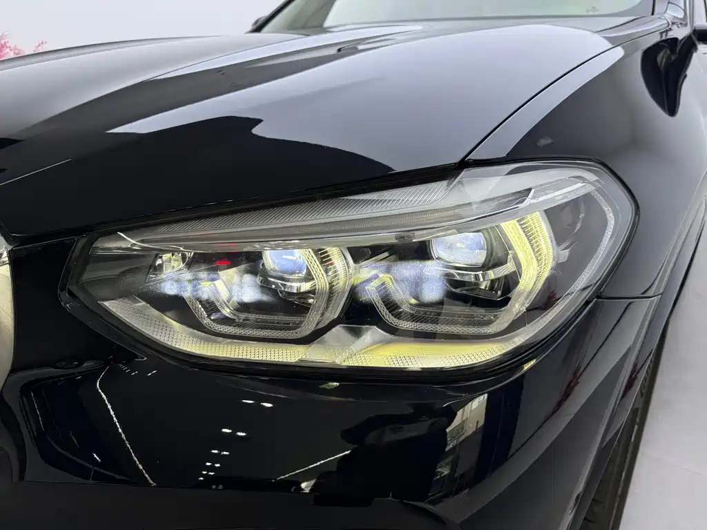 BMW X3 2021