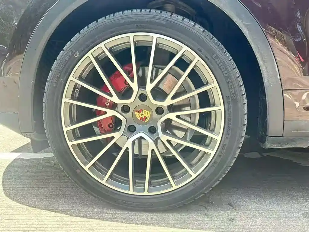 Porsche Cayenne 2016
