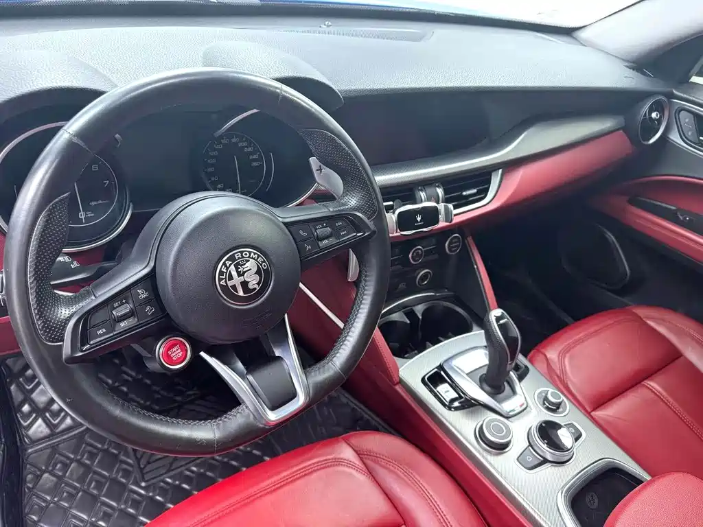 Alfa Romeo Stelvio 2021 — фото 3