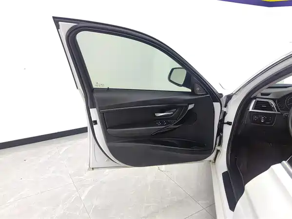 BMW 3 Series 2017